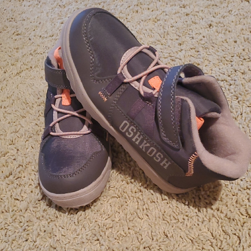 OshKosh B'gosh Kids' Gray and Pink Sneakers